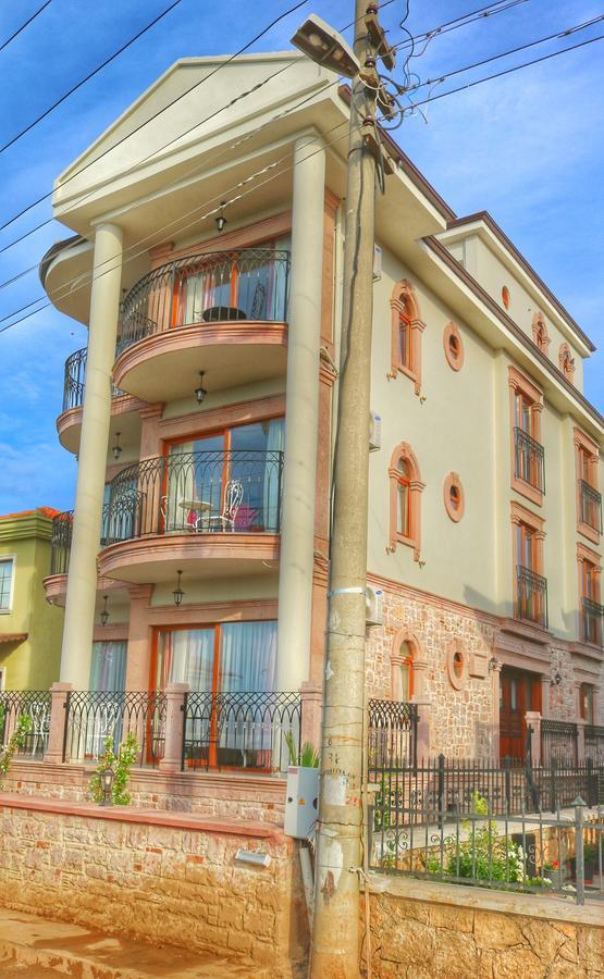 Stone Hill Hotel Айвалык Экстерьер фото