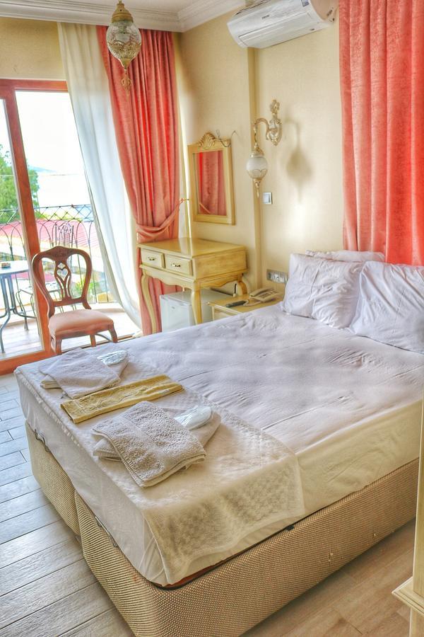Stone Hill Hotel Айвалык Экстерьер фото