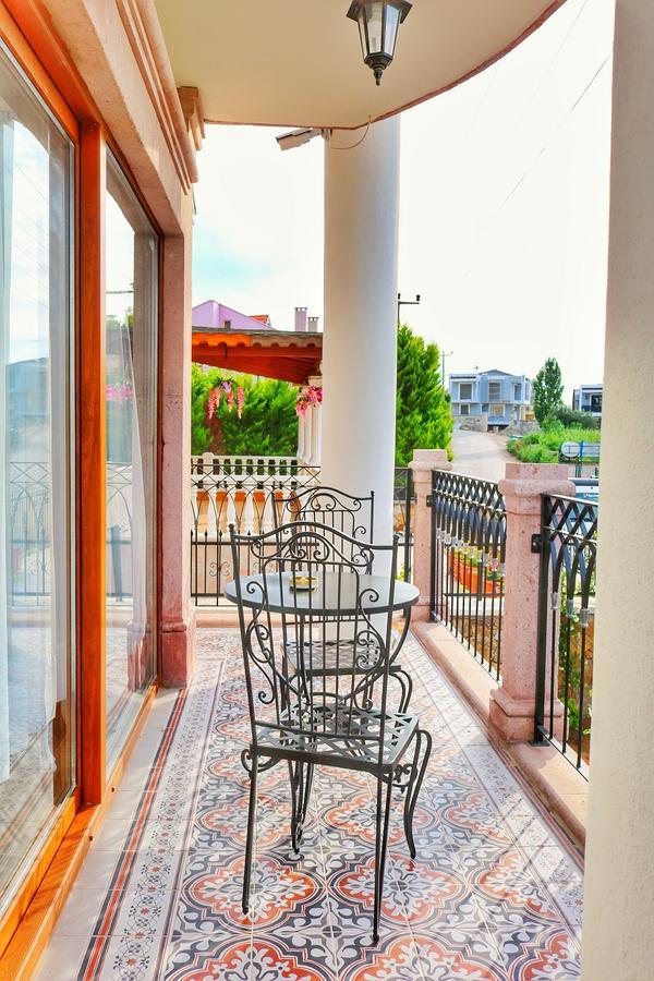 Stone Hill Hotel Айвалык Экстерьер фото