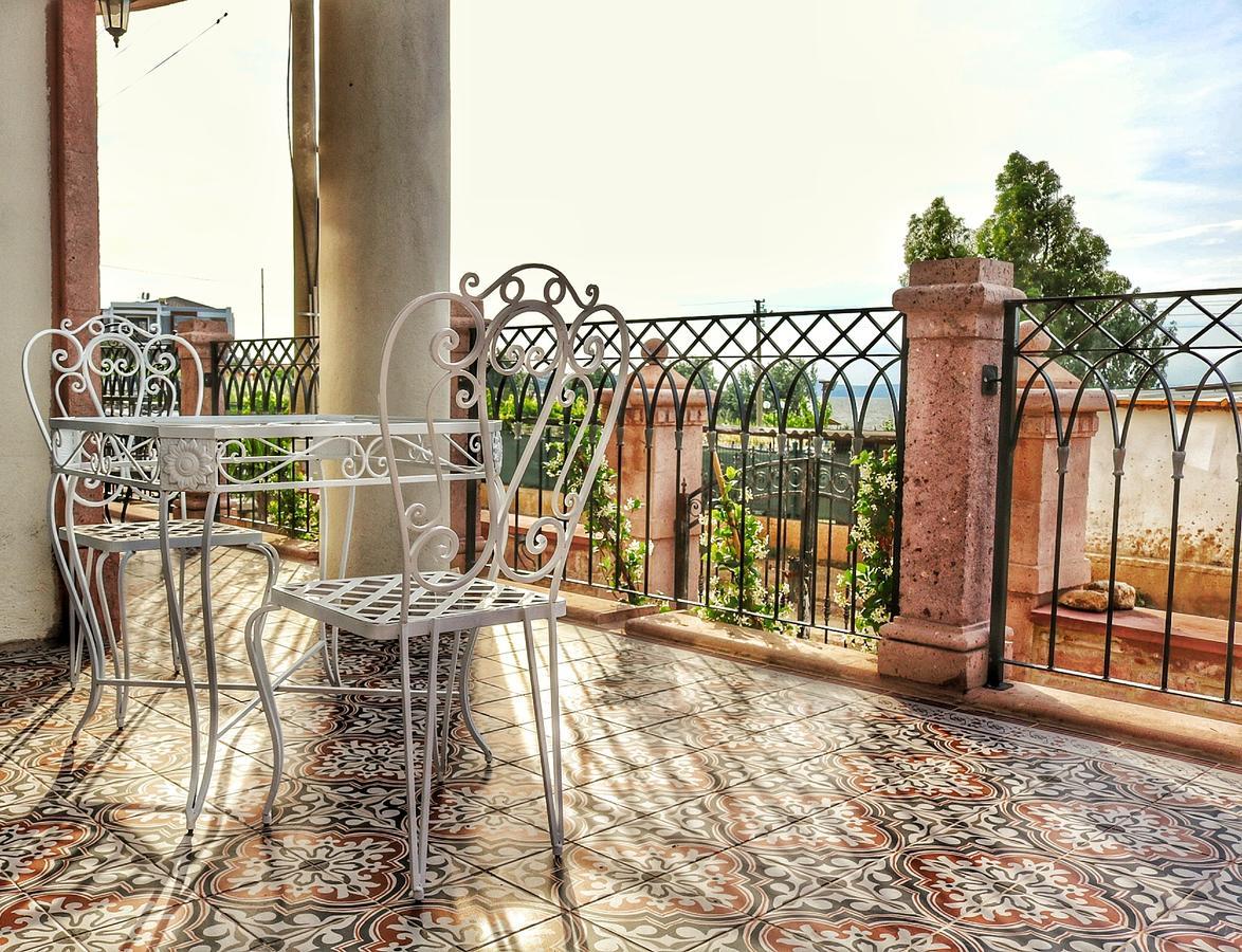 Stone Hill Hotel Айвалык Экстерьер фото