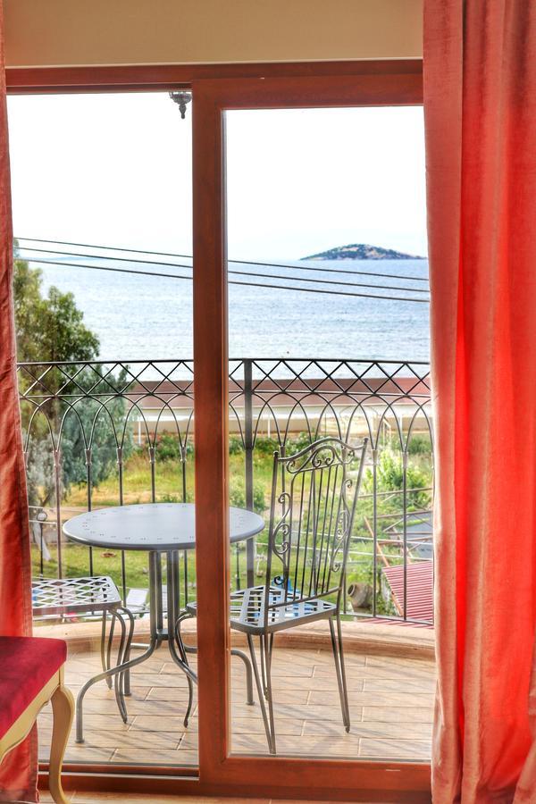 Stone Hill Hotel Айвалык Экстерьер фото